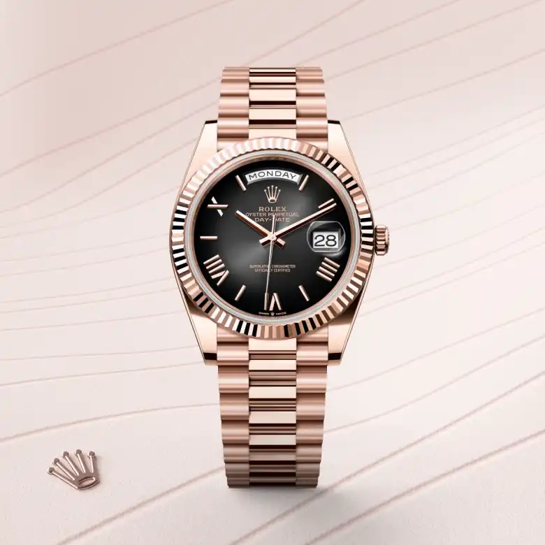 Rolex Day-Date 40 18 kt Everose gold, M228235-0055
